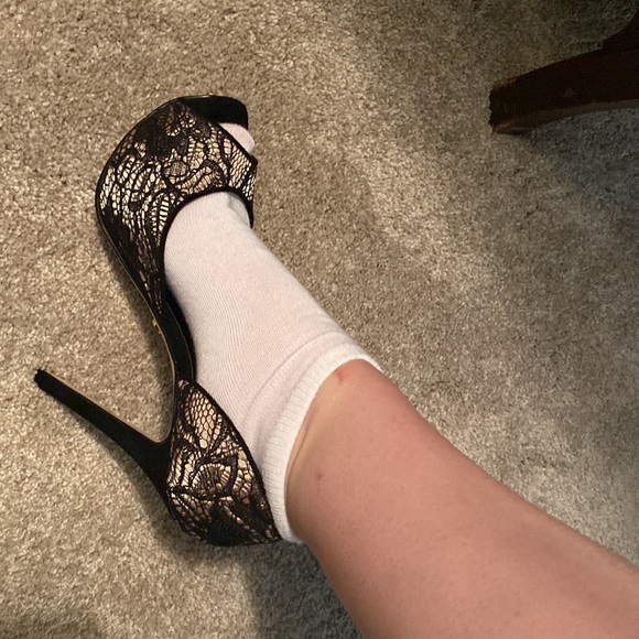 Bebe black lace heels. Size 8. Worn twice. - Picture 7 of 7